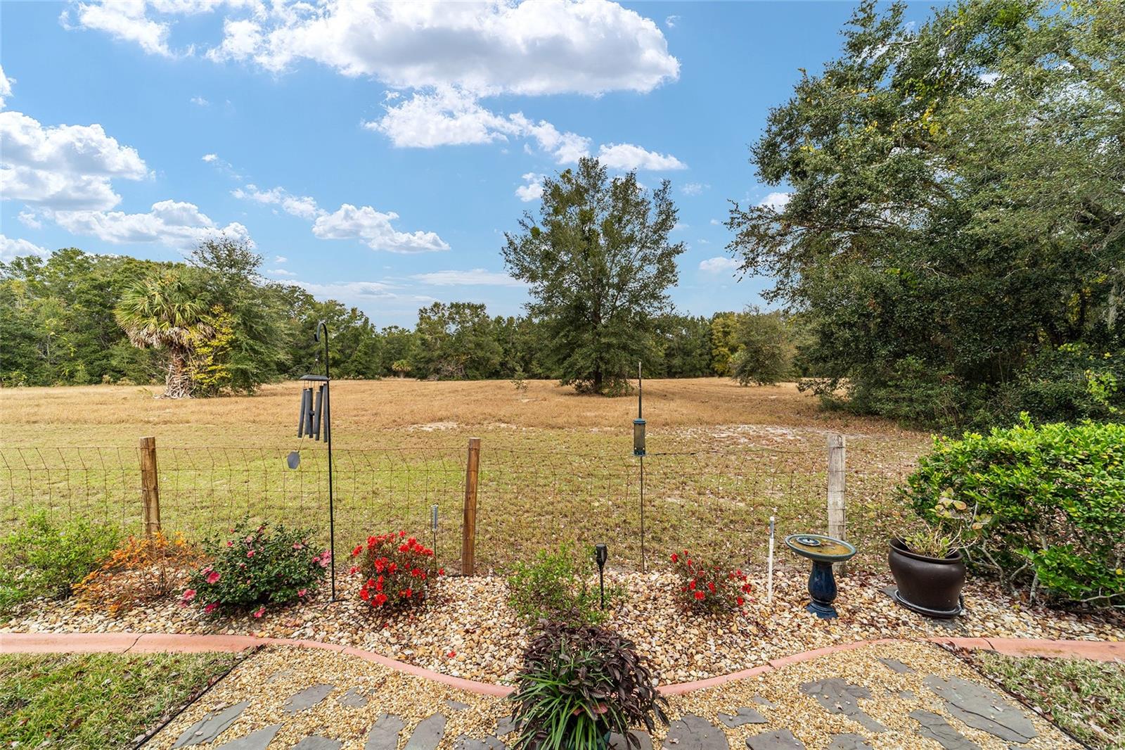 Image 13 of 74 For 9894 138th Loop