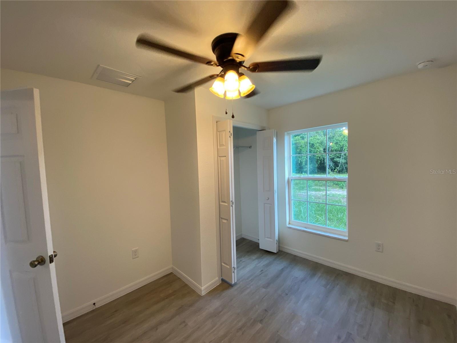 Image 10 of 25 For 2841 161st Loop