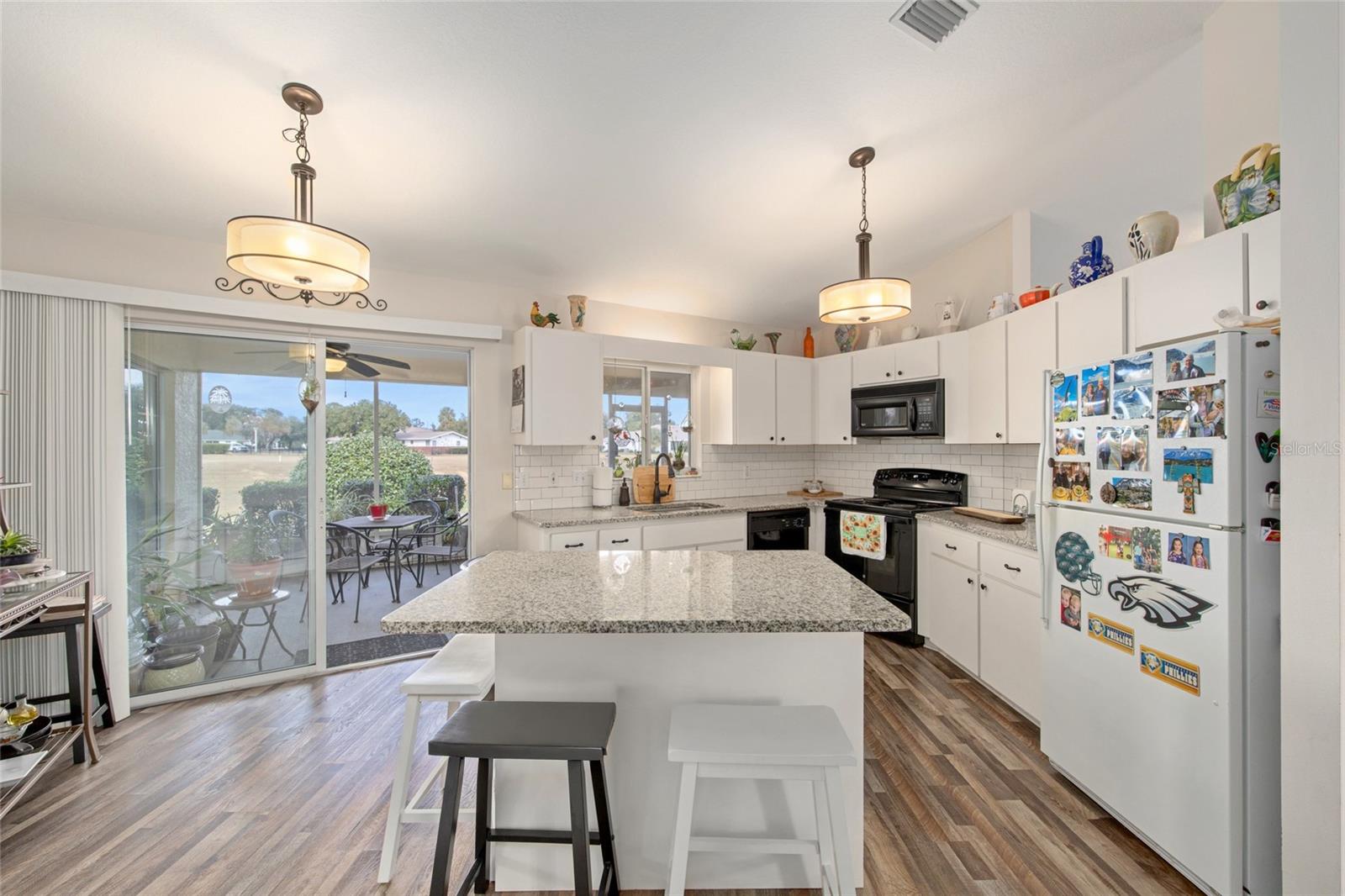 Image 13 of 46 For 2027 50th Circle