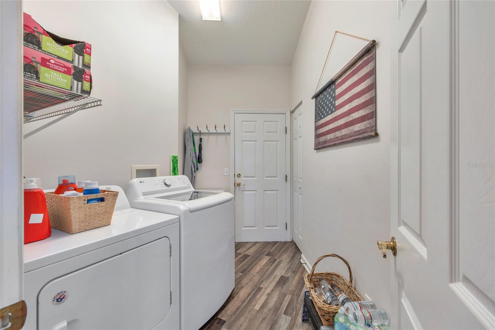 Image 26 of 46 For 2027 50th Circle