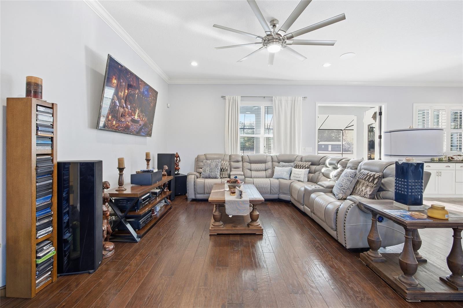 Image 10 of 52 For 4420 7th Avenue