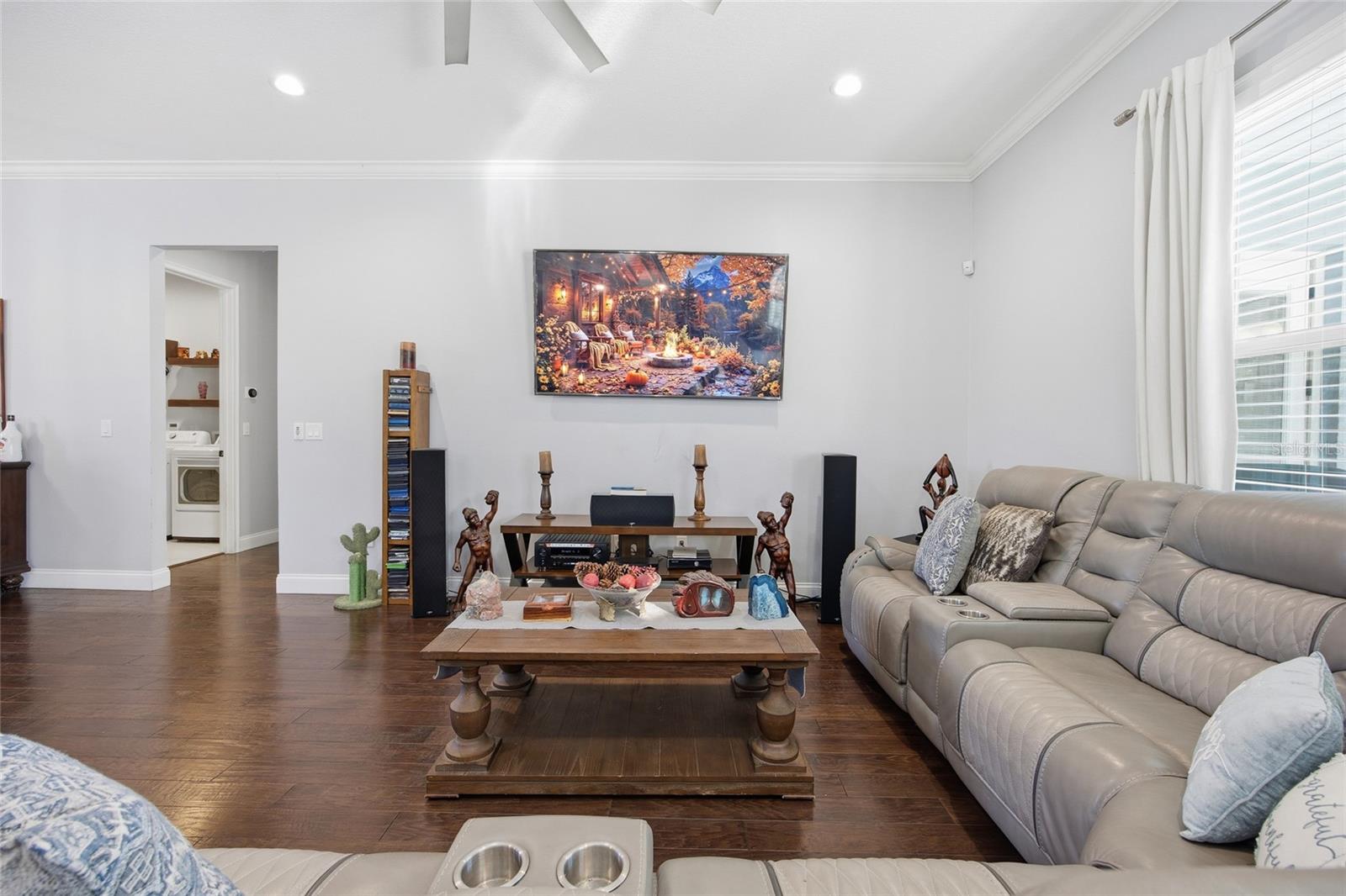 Image 11 of 52 For 4420 7th Avenue