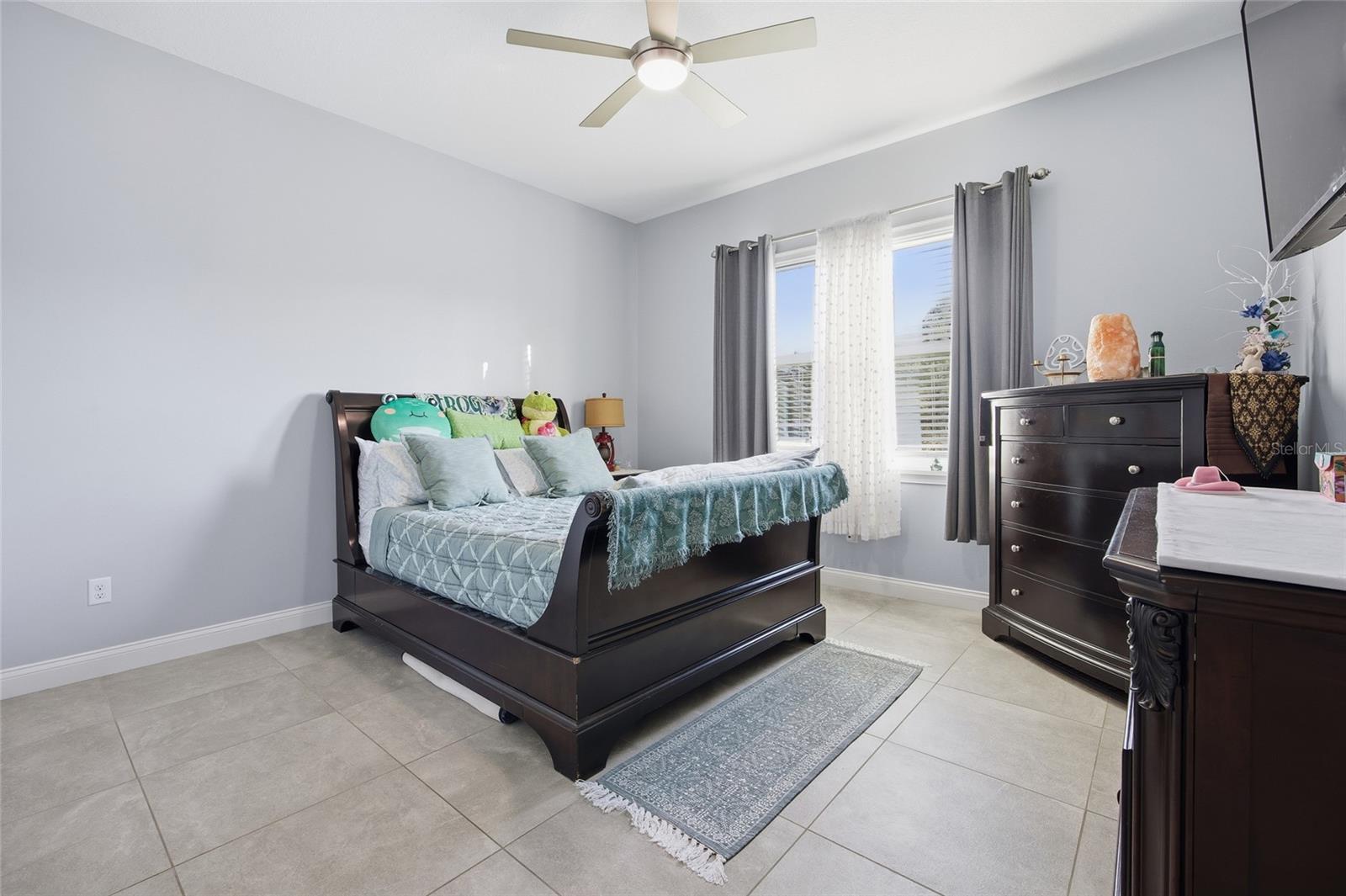 Image 19 of 52 For 4420 7th Avenue