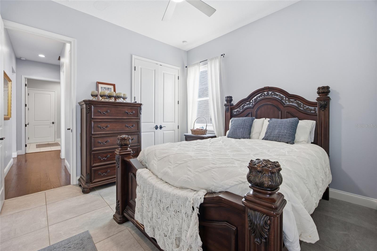 Image 23 of 52 For 4420 7th Avenue