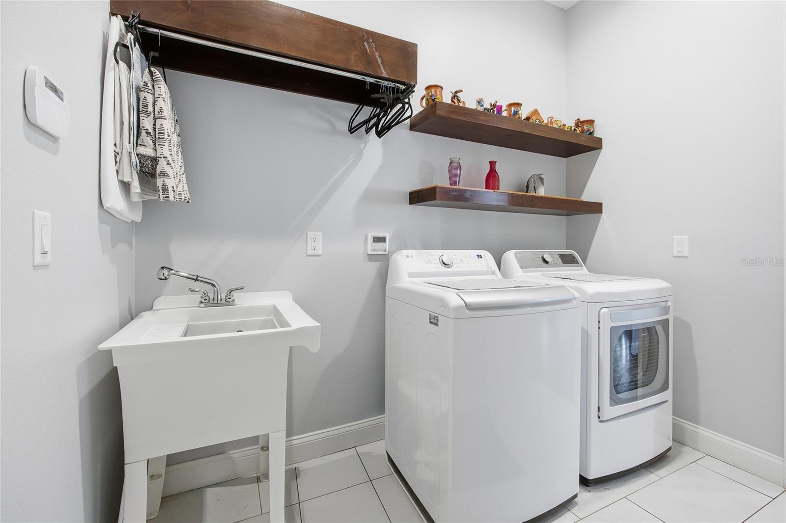 Image 25 of 52 For 4420 7th Avenue