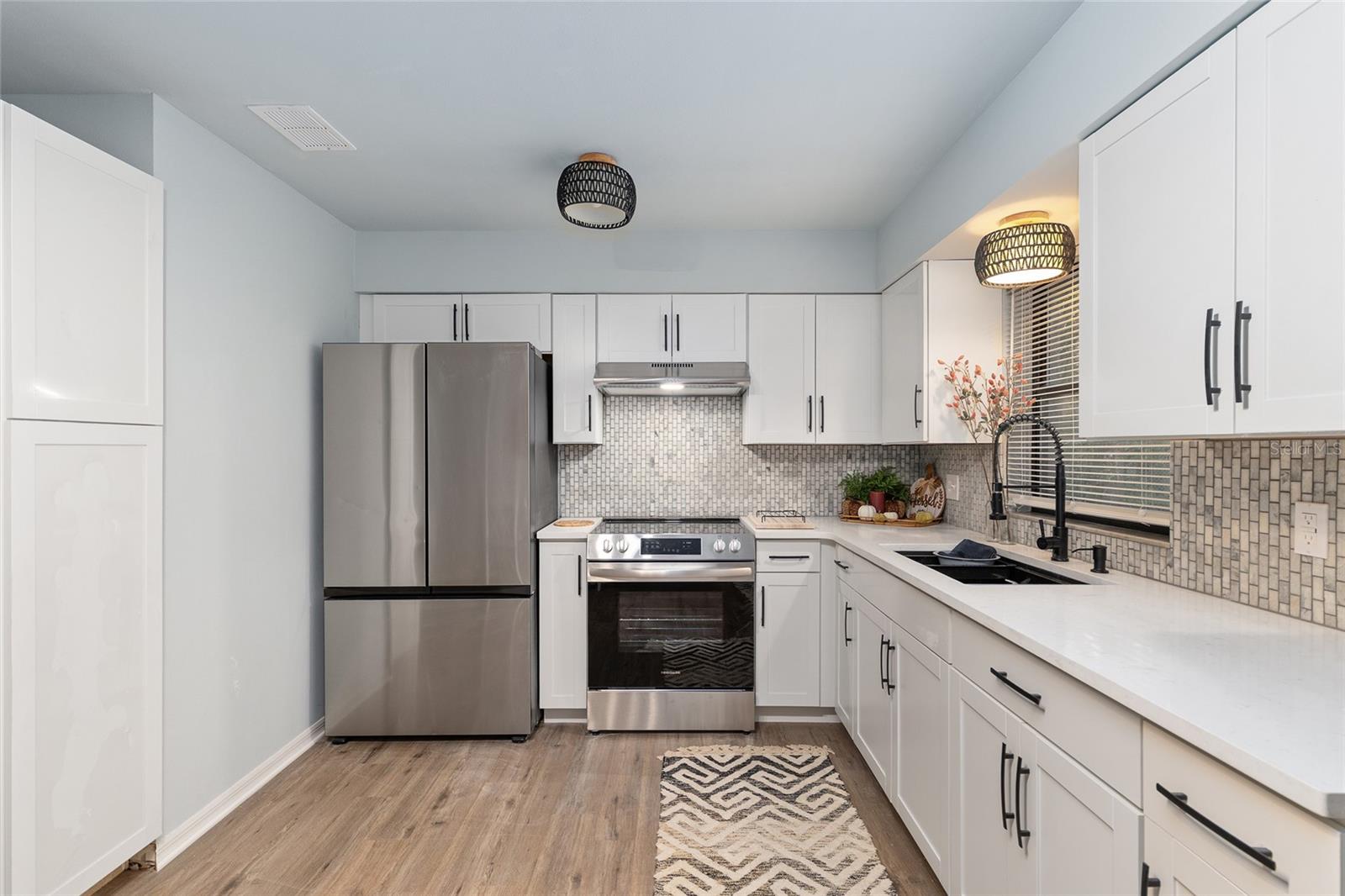 Image 12 of 41 For 5300 102nd Place