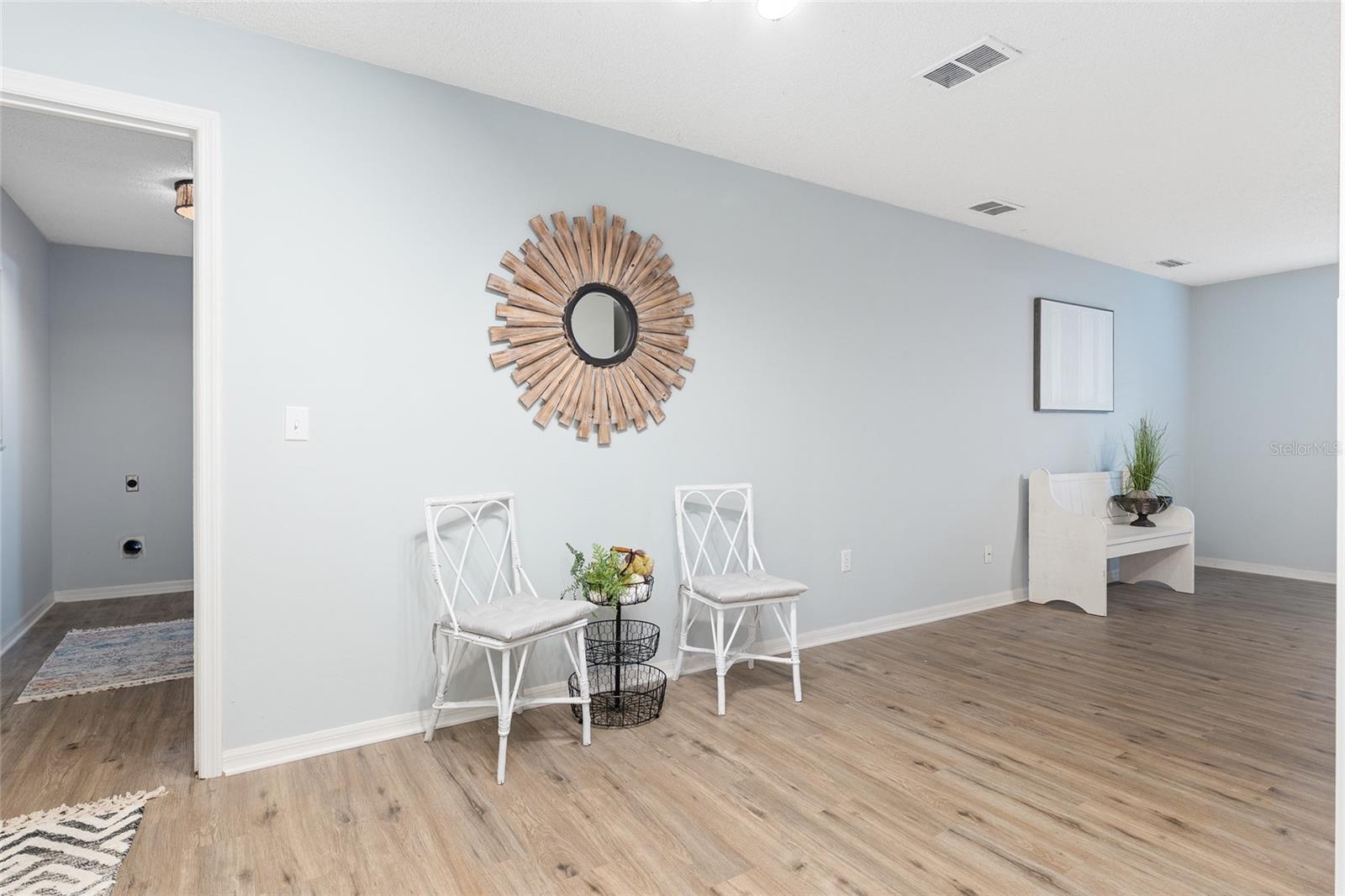 Image 14 of 41 For 5300 102nd Place