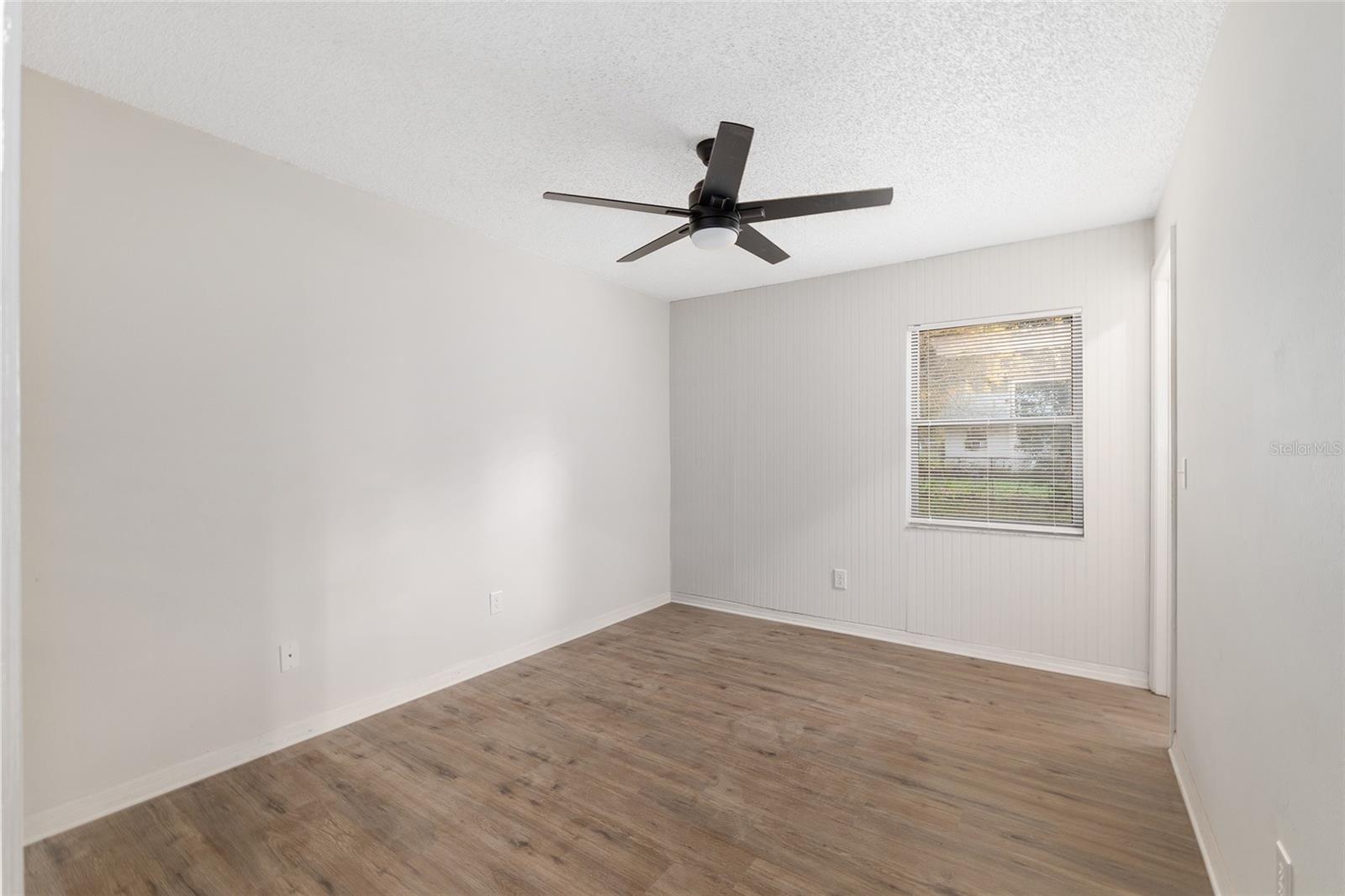 Image 24 of 41 For 5300 102nd Place