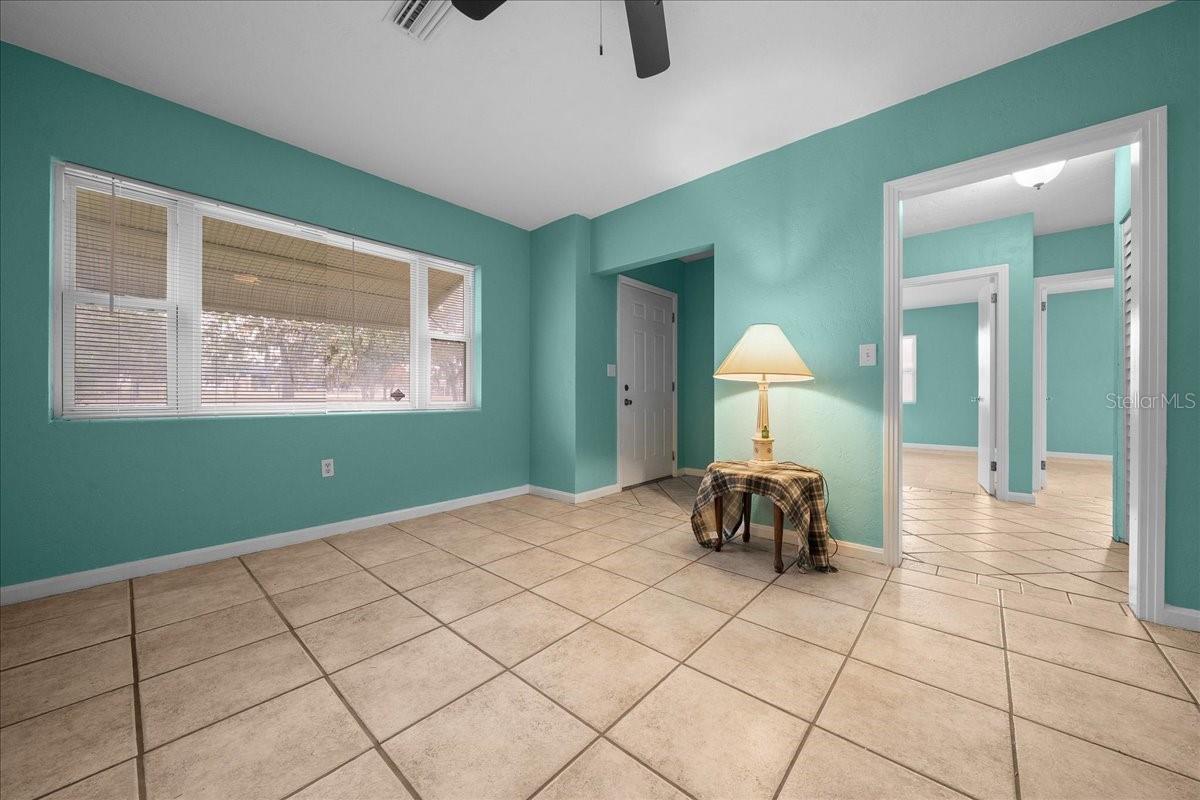 Image 13 of 45 For 2810 Lake Weir Avenue