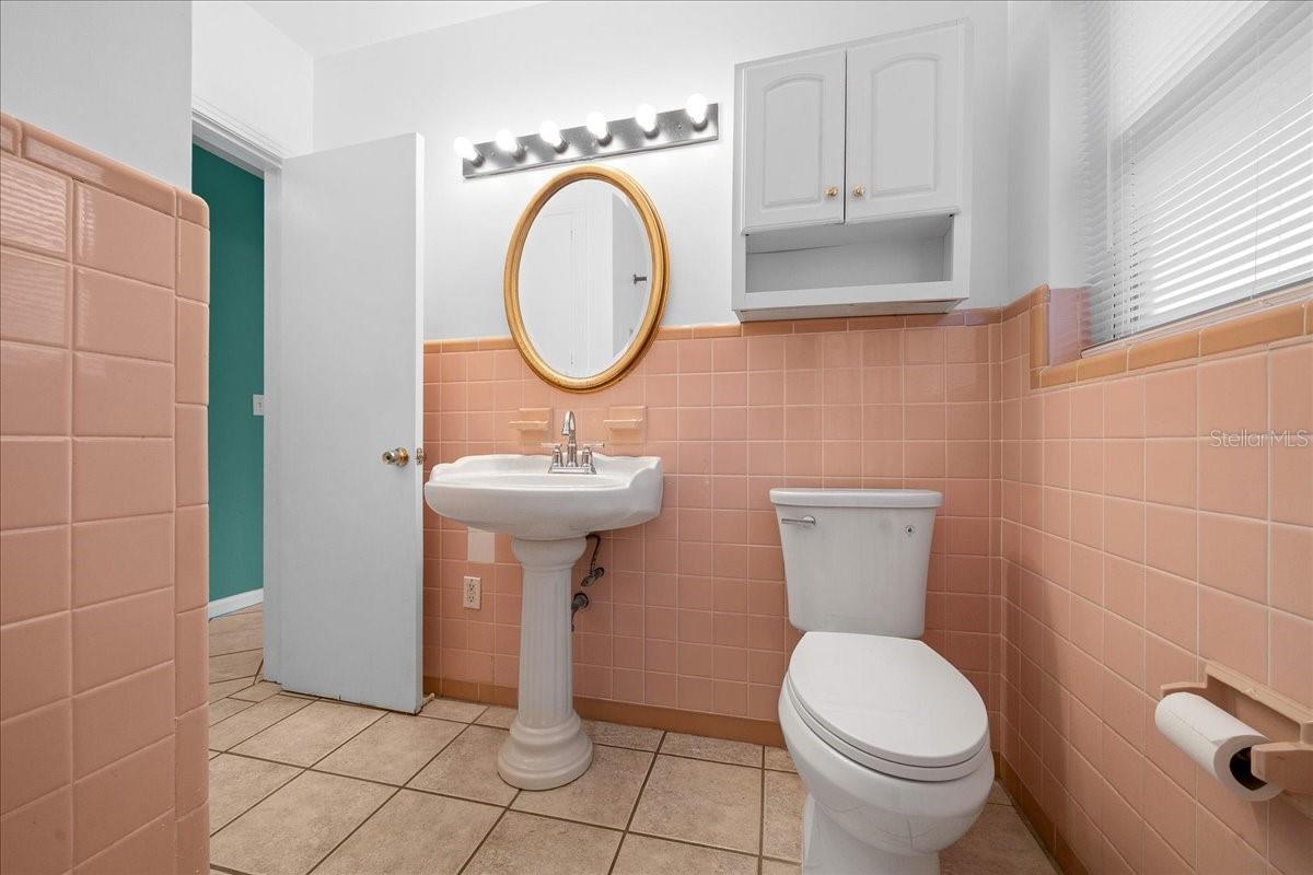 Image 29 of 45 For 2810 Lake Weir Avenue