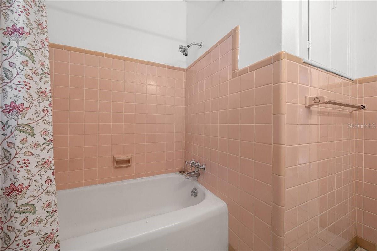 Image 30 of 45 For 2810 Lake Weir Avenue