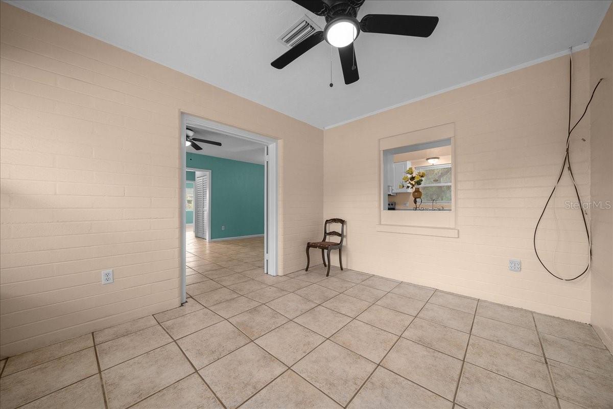 Image 33 of 45 For 2810 Lake Weir Avenue