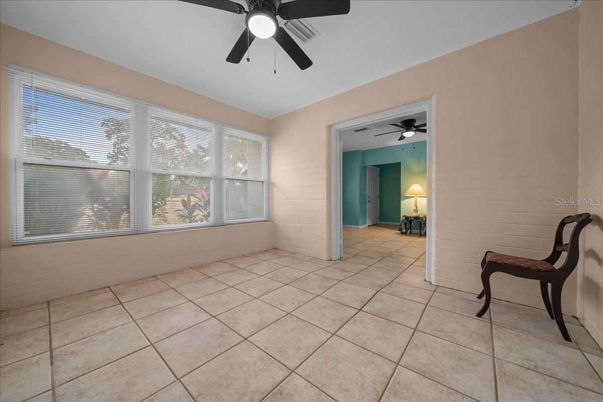 Image 34 of 45 For 2810 Lake Weir Avenue