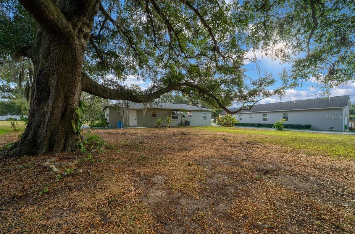 Image 45 of 45 For 2810 Lake Weir Avenue