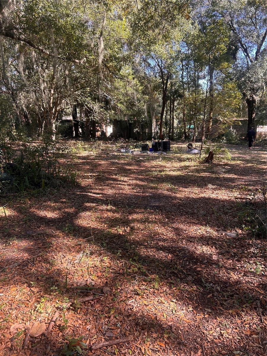 Image 2 of 3 For 2215 8th Avenue