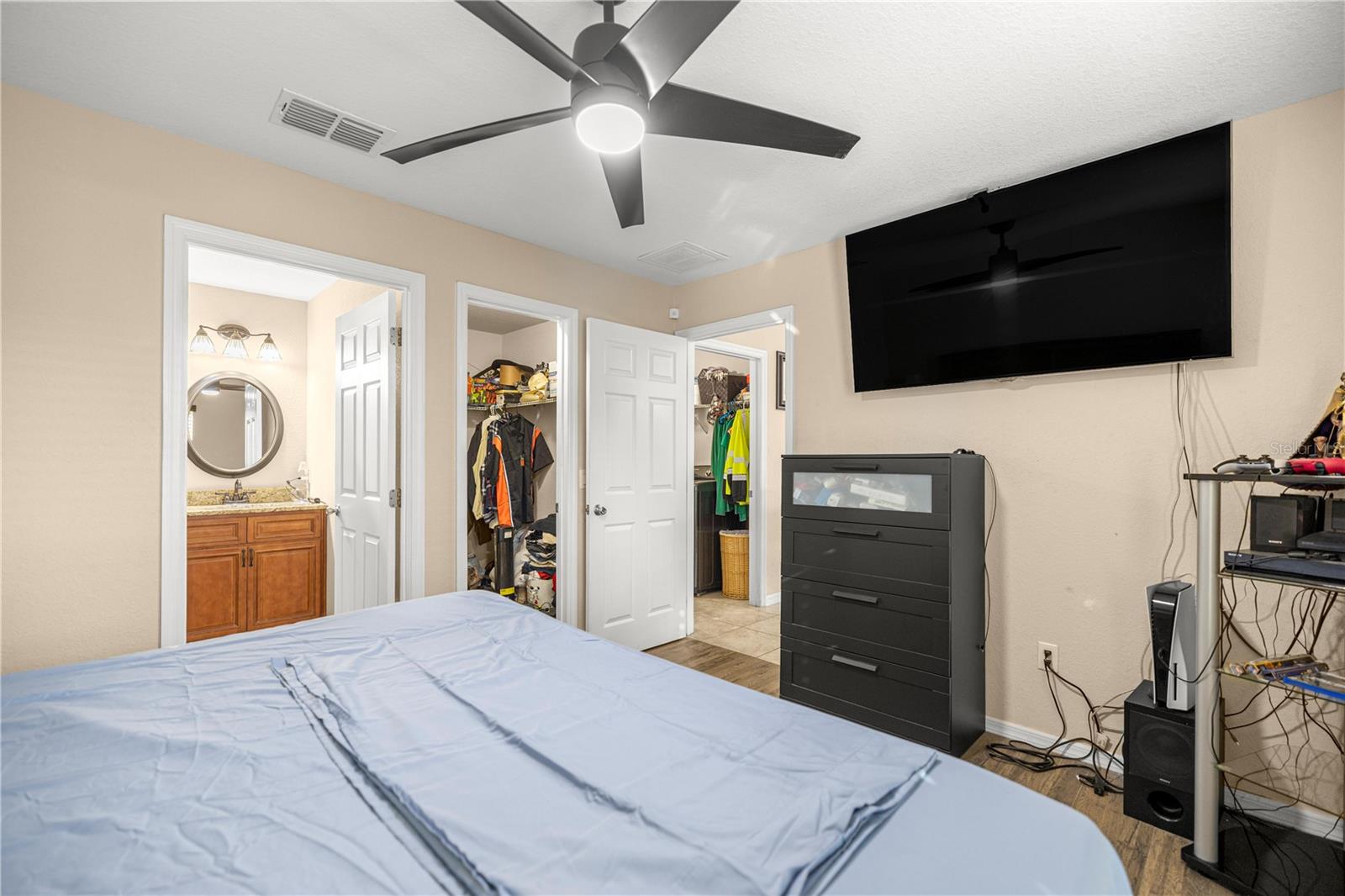 Image 17 of 38 For 36 Walnut Course