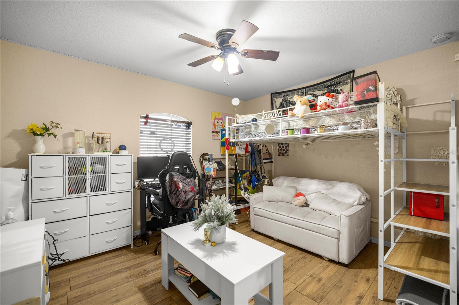 Image 24 of 38 For 36 Walnut Course