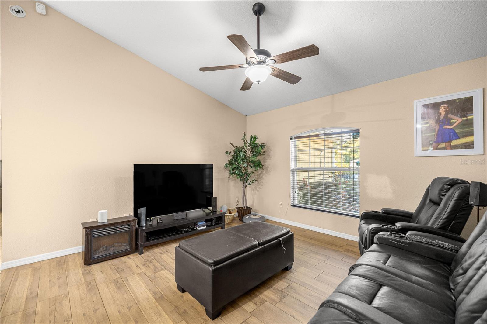 Image 8 of 38 For 36 Walnut Course