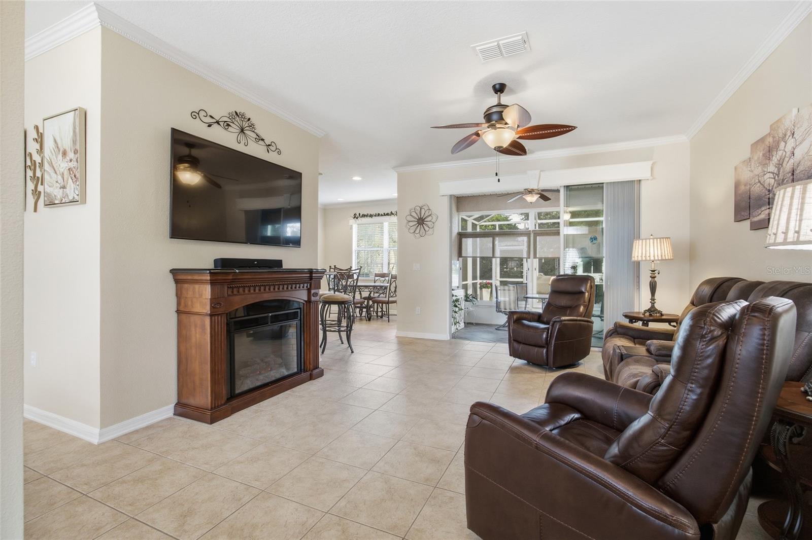 Image 7 of 35 For 8643 86th Circle