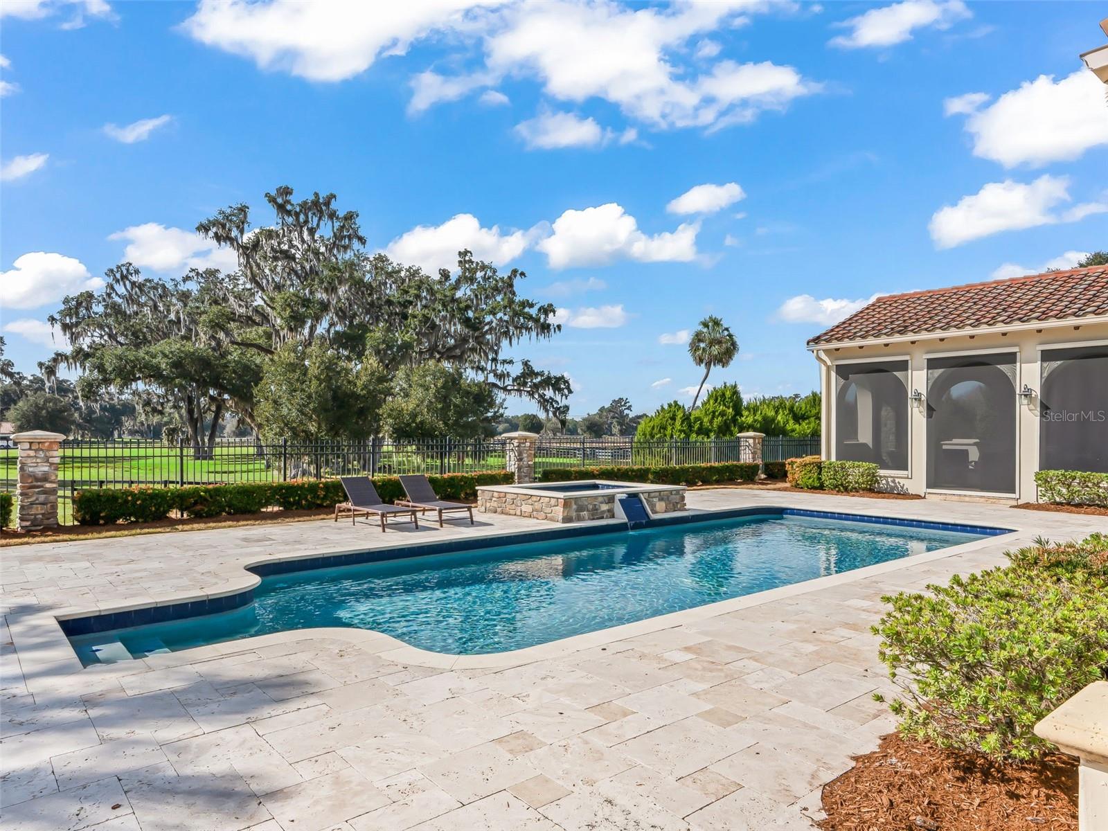 Image 28 of 64 For 12450 140th Loop