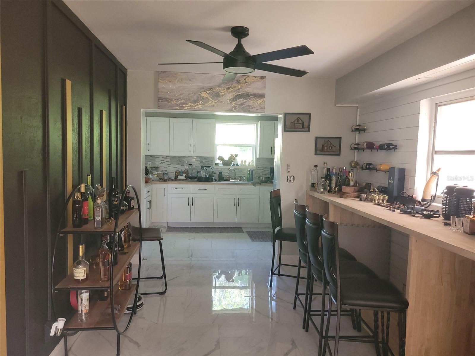 Image 18 of 39 For 821 Honey Way