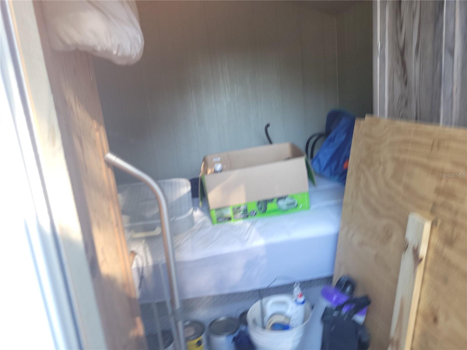 Image 27 of 39 For 821 Honey Way