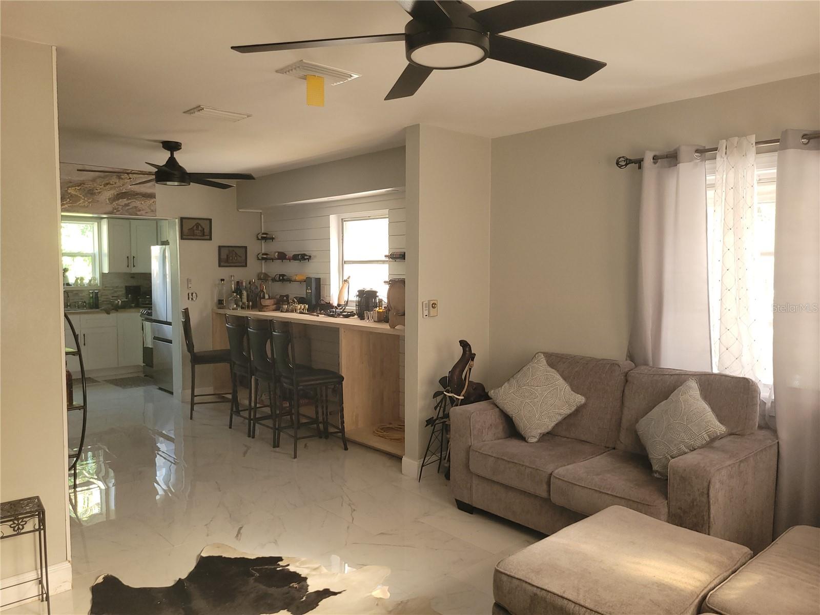 Image 9 of 39 For 821 Honey Way