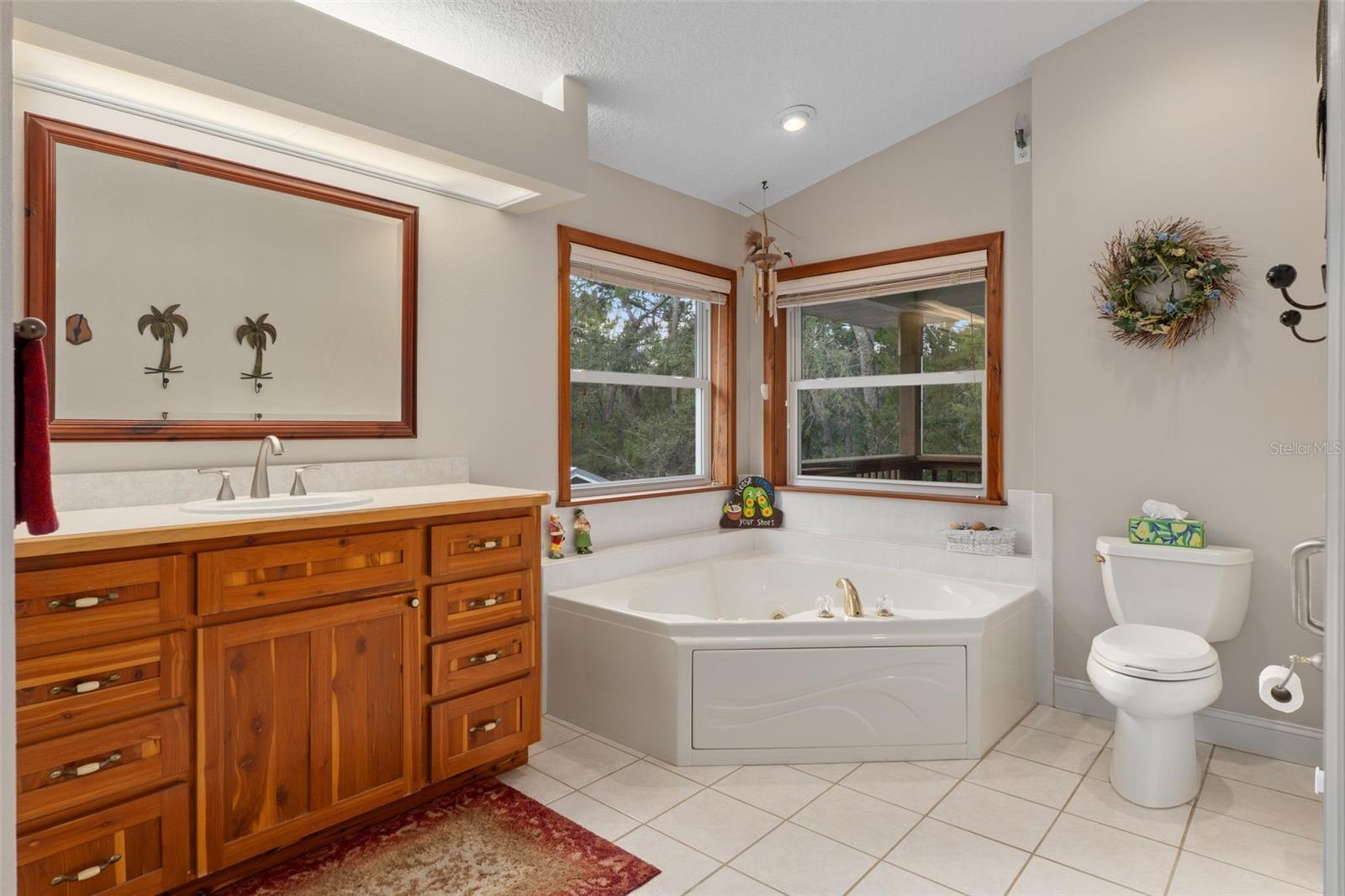 Listing photo id 25 for 11571 Clayton Drive