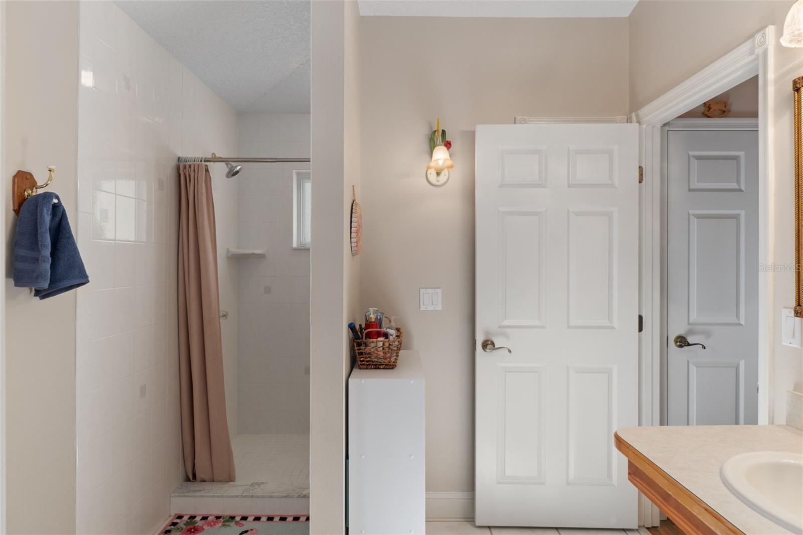 Listing photo id 32 for 11571 Clayton Drive