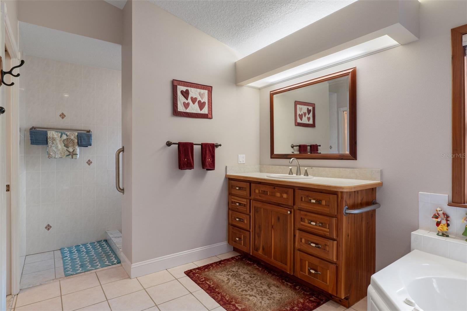 Listing photo id 3 for 11571 Clayton Drive