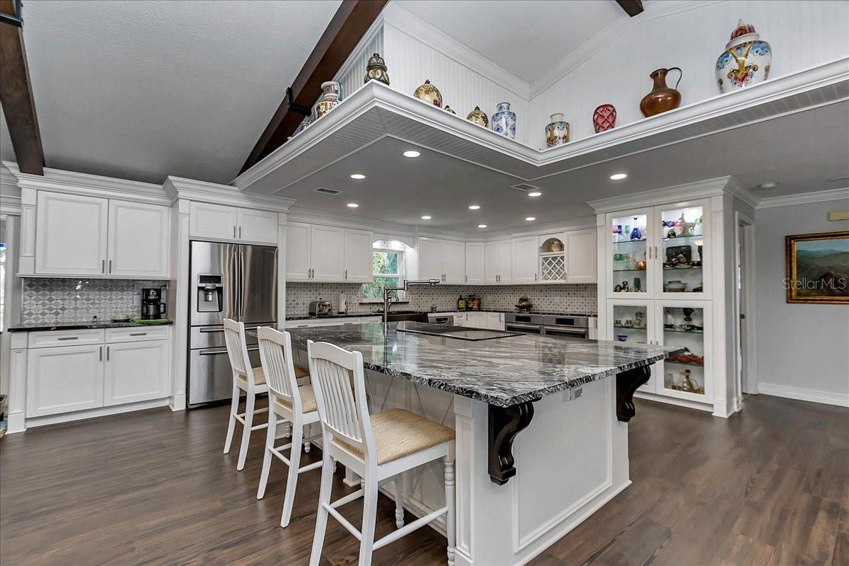 Image 16 of 84 For 223 Nesbitt Terrace