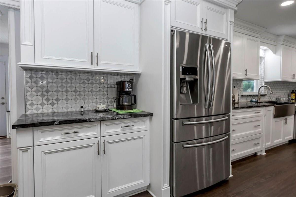 Image 18 of 84 For 223 Nesbitt Terrace