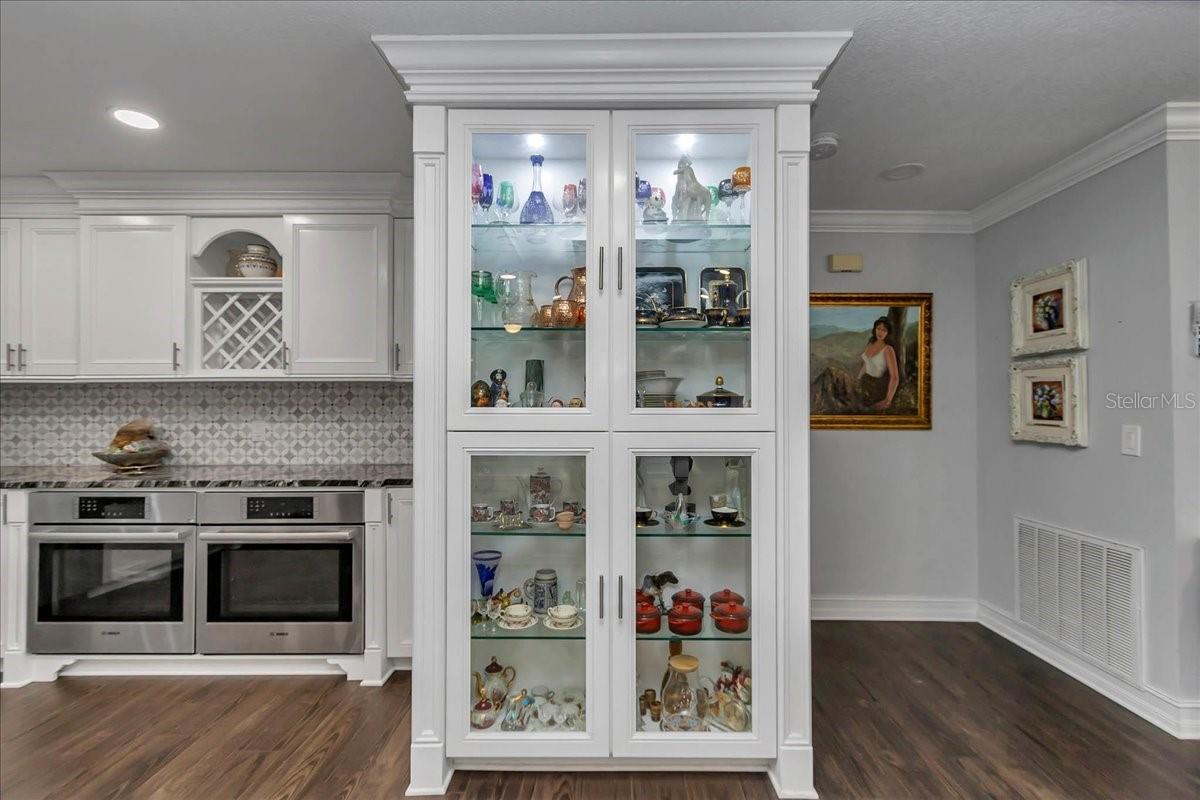 Image 20 of 84 For 223 Nesbitt Terrace