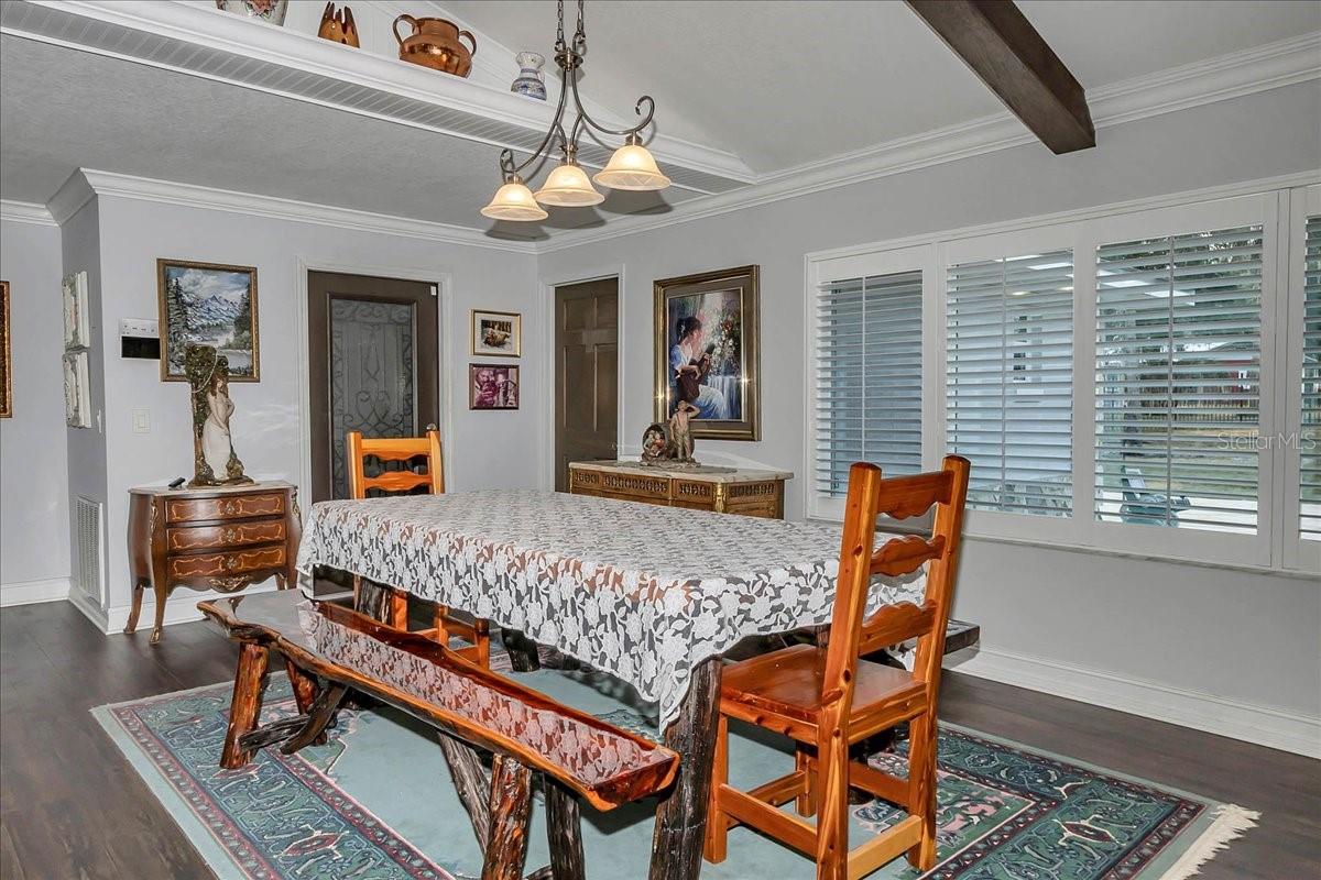 Image 26 of 84 For 223 Nesbitt Terrace