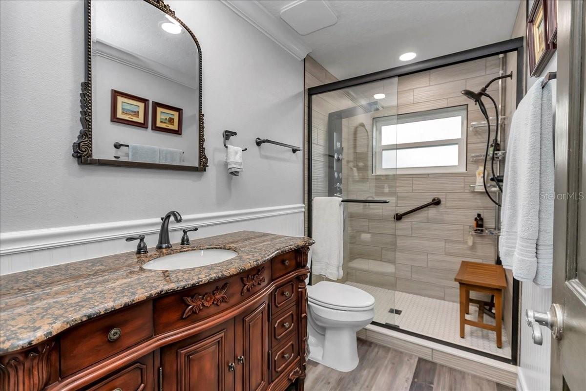 Image 31 of 84 For 223 Nesbitt Terrace