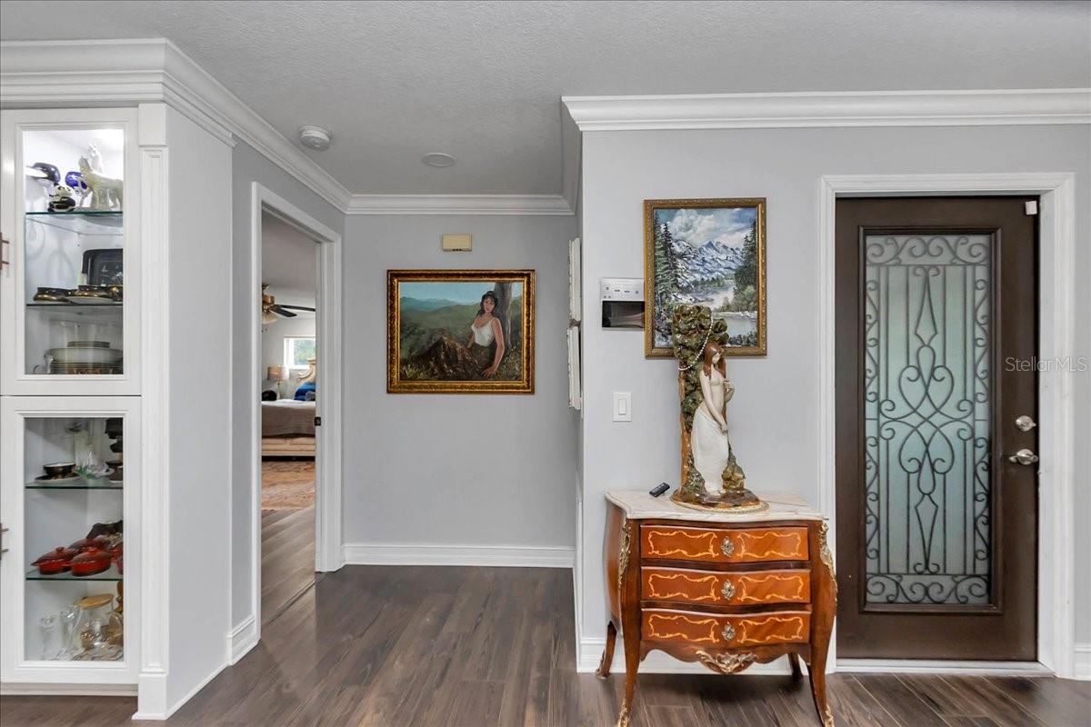 Image 35 of 84 For 223 Nesbitt Terrace