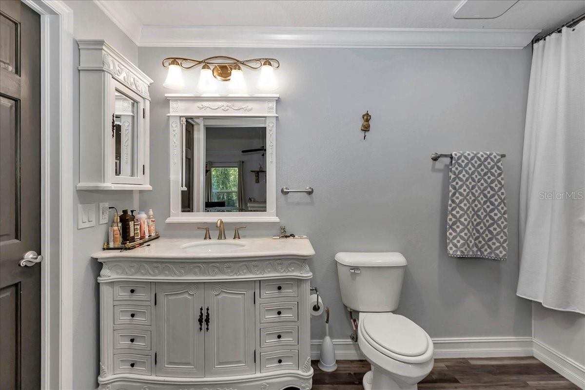 Image 39 of 84 For 223 Nesbitt Terrace