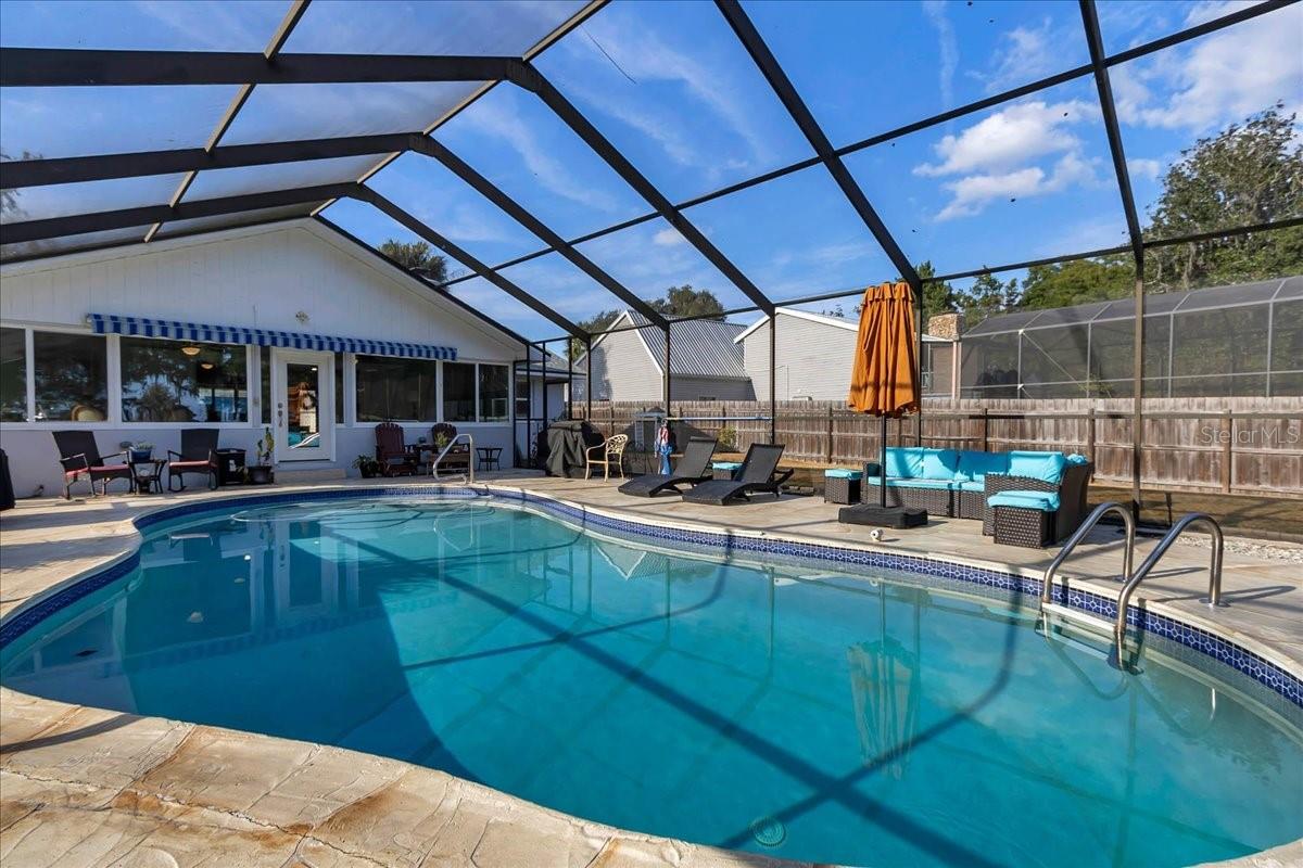 Image 47 of 84 For 223 Nesbitt Terrace