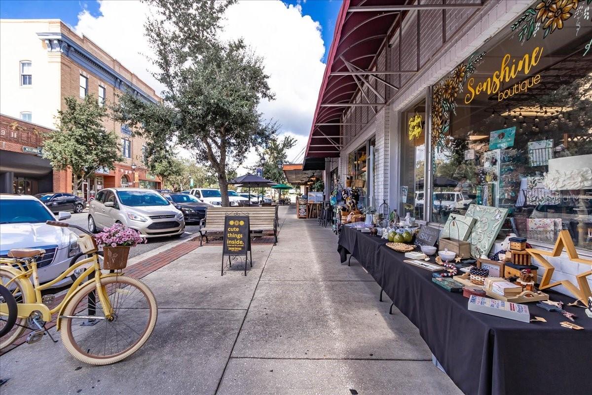 Image 69 of 84 For 223 Nesbitt Terrace