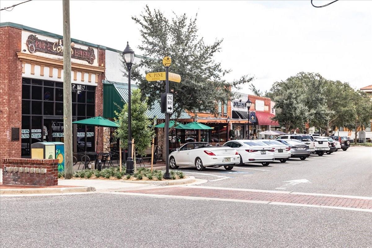 Image 82 of 84 For 223 Nesbitt Terrace