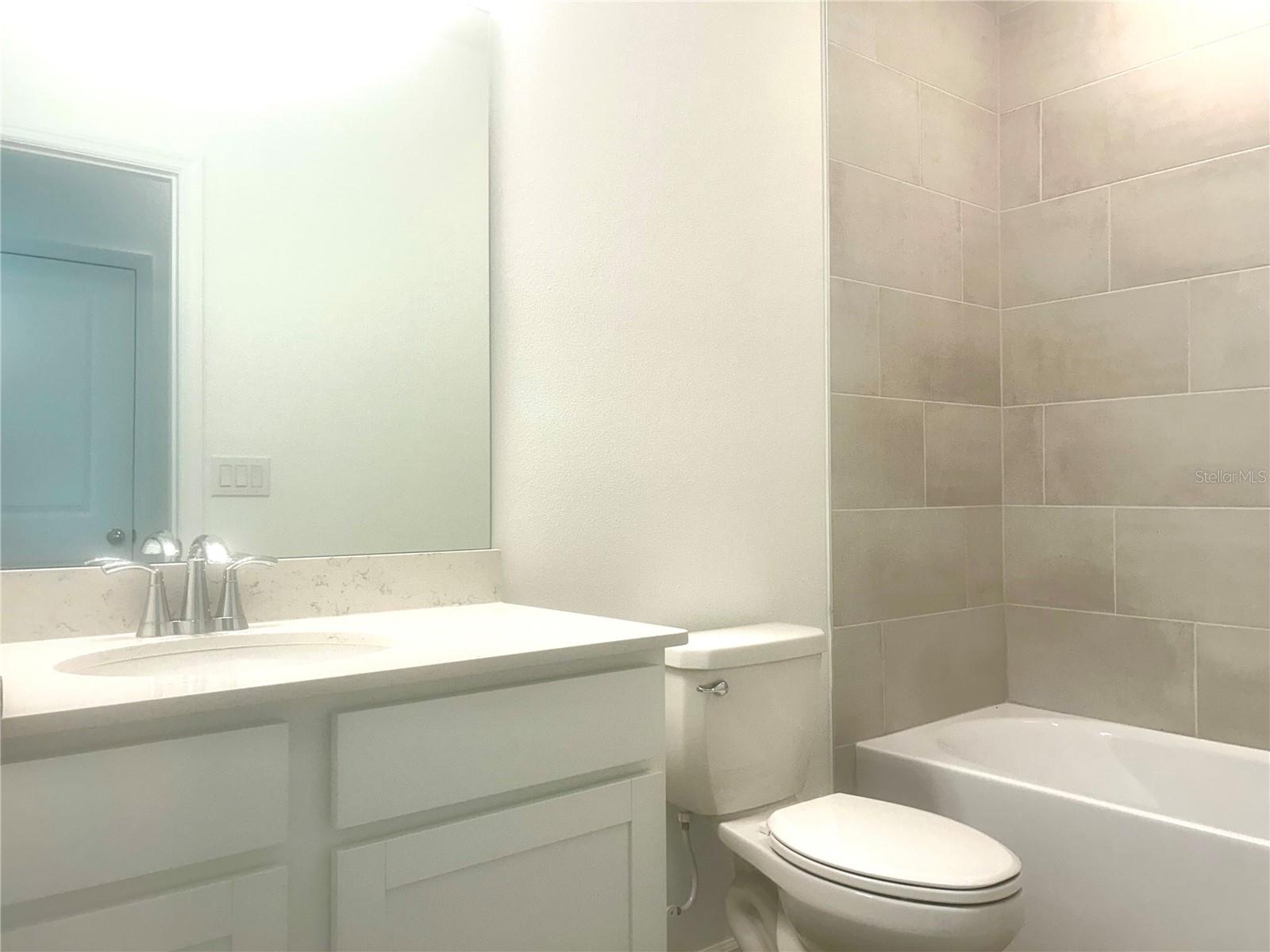 Image 22 of 30 For 4523 14th Loop