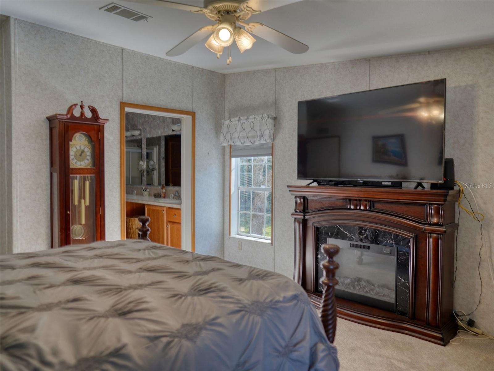 Image 16 of 49 For 9973 Scepter Avenue