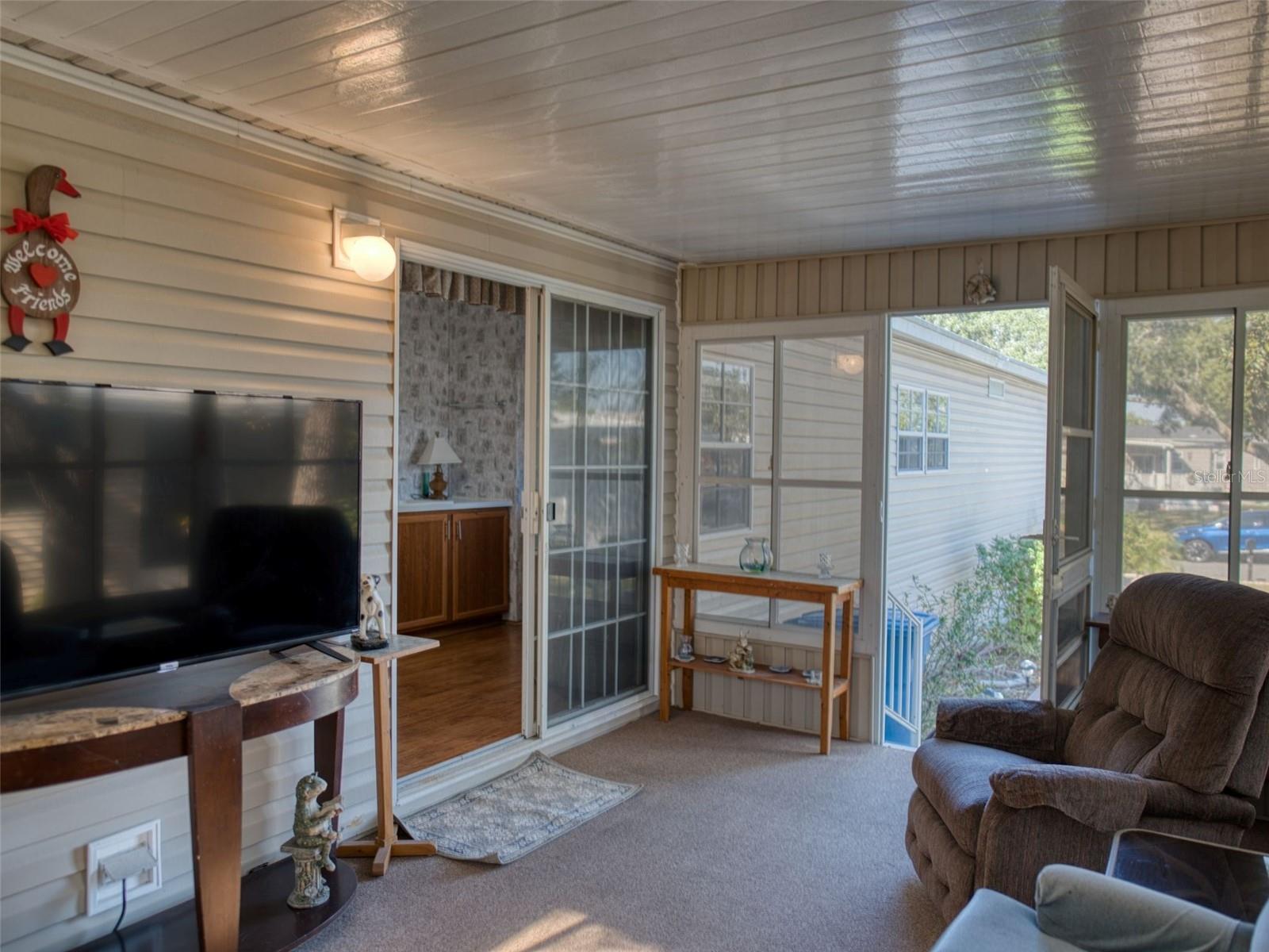 Image 32 of 49 For 9973 Scepter Avenue