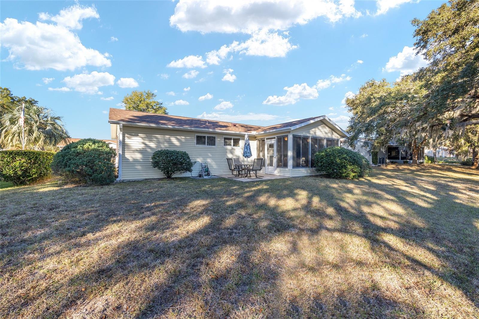 Image 37 of 52 For 10913 Sw 83rd Ave