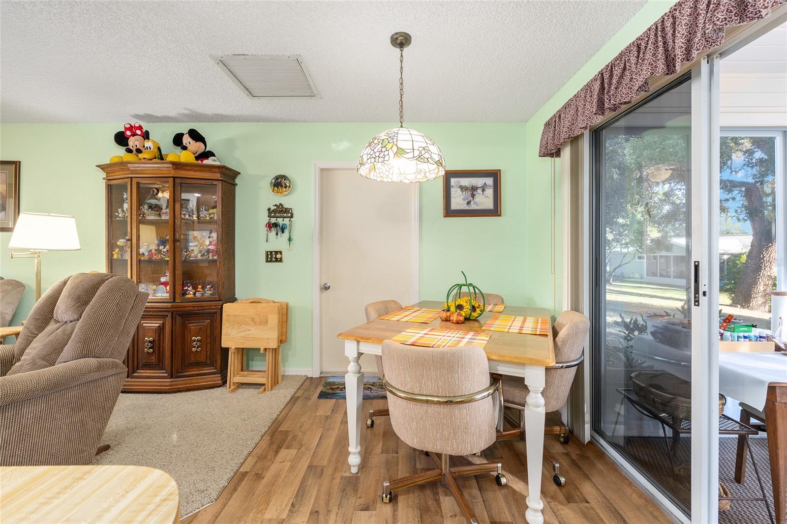 Image 8 of 52 For 10913 Sw 83rd Ave