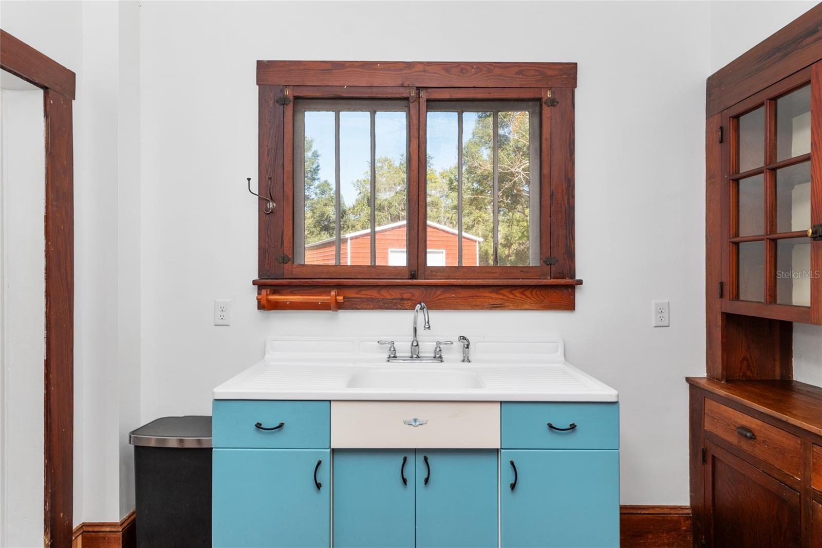 Image 27 of 100 For 15670 Highway 25