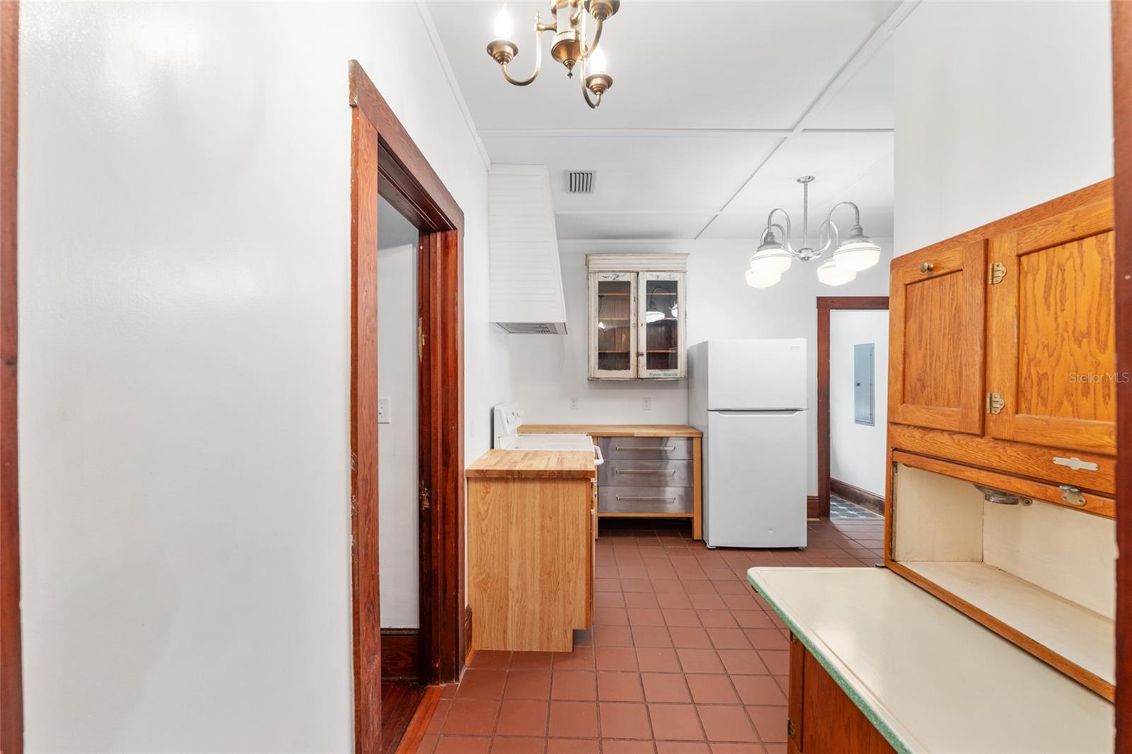 Image 29 of 100 For 15670 Highway 25