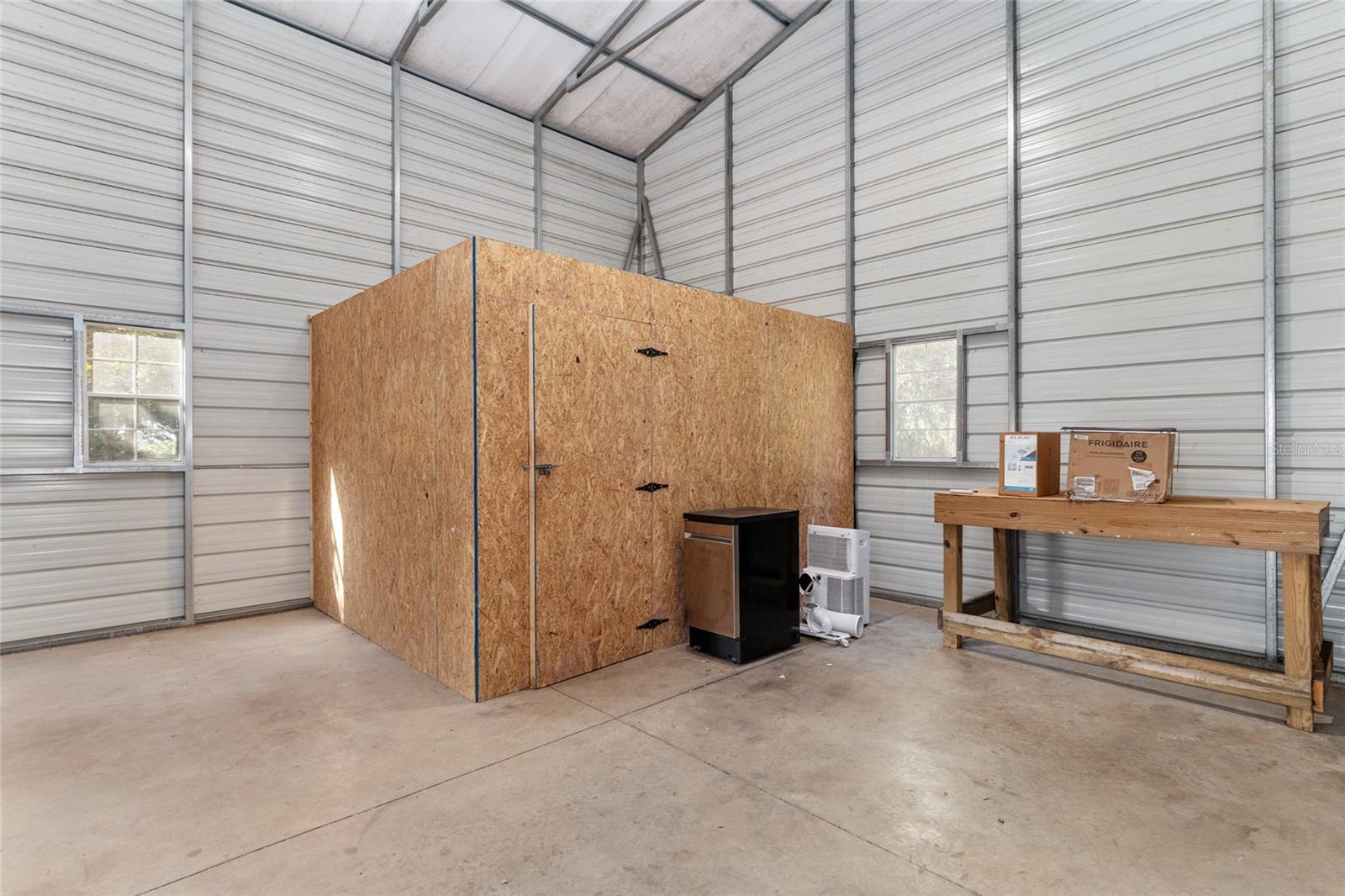 Image 50 of 100 For 15670 Highway 25