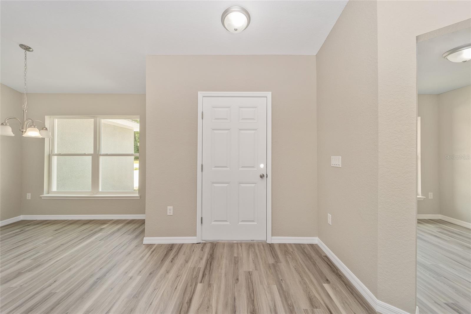 Image 12 of 14 For 23395 Anchor Blvd