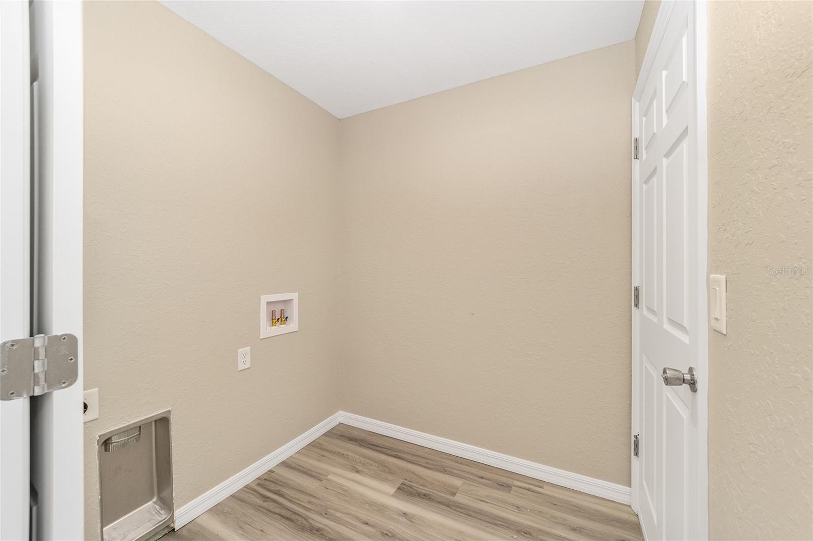 Image 14 of 14 For 23395 Anchor Blvd